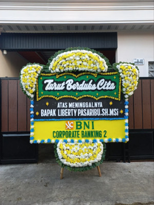 Papan Bunga Duka di Parmaksian