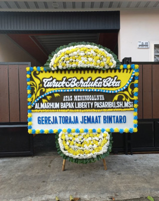 Papan Bunga Duka di Parmaksian
