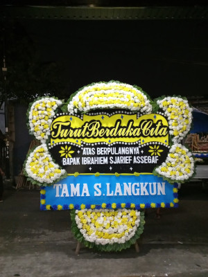 Papan Bunga Duka di Parmaksian